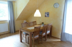 Esstisch in Wohnung 2
